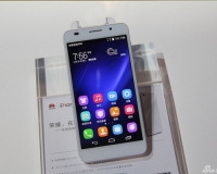 Huawei introduceert smartphone Honor 6