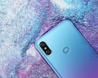 Motorola lanceert iPhone X-kloon P30