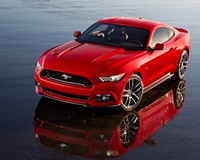 Ford introduceert de nieuwe Mustang (video)