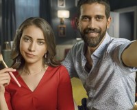 'Huawei gebruikte professionale camera om 'selfies' te maken in reclamespotje' (video)