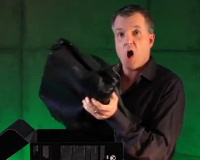 Major Nelson pakt Xbox One uit (video)